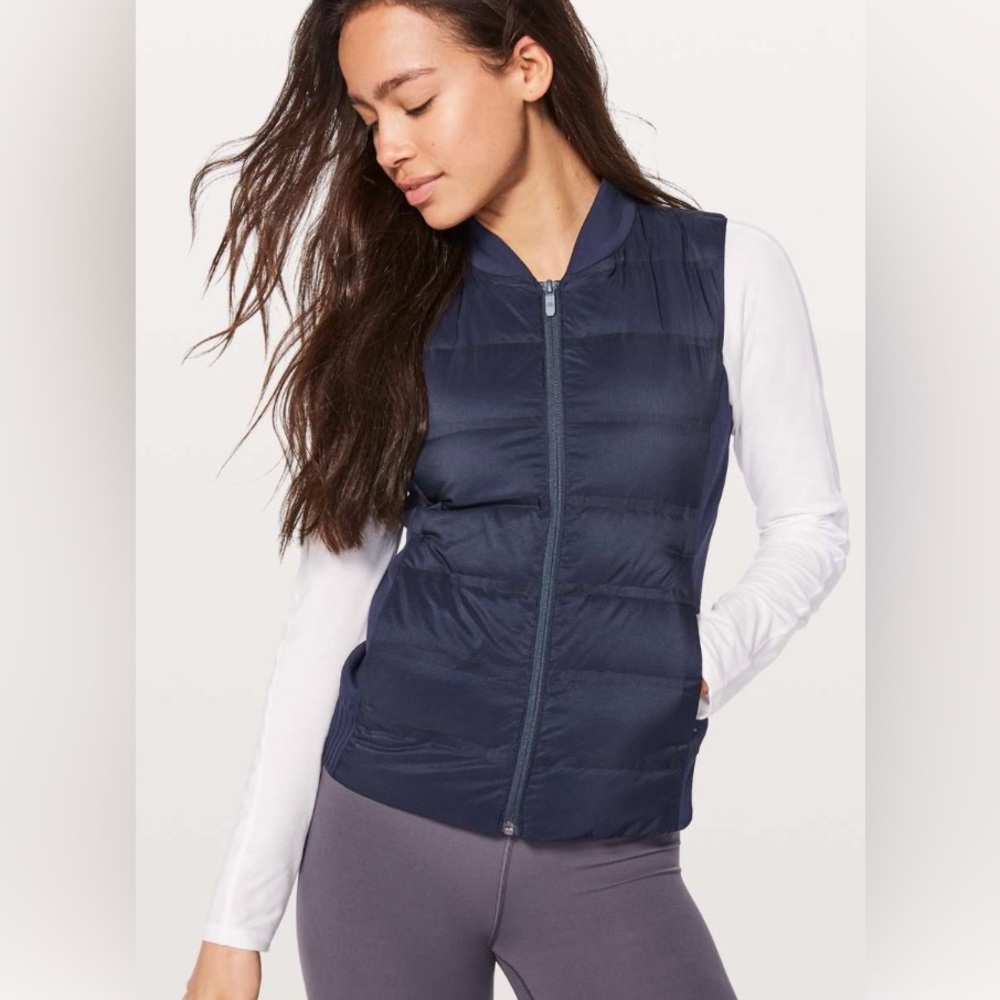 Lululemon Down and Around Vest
Midnight Navy
